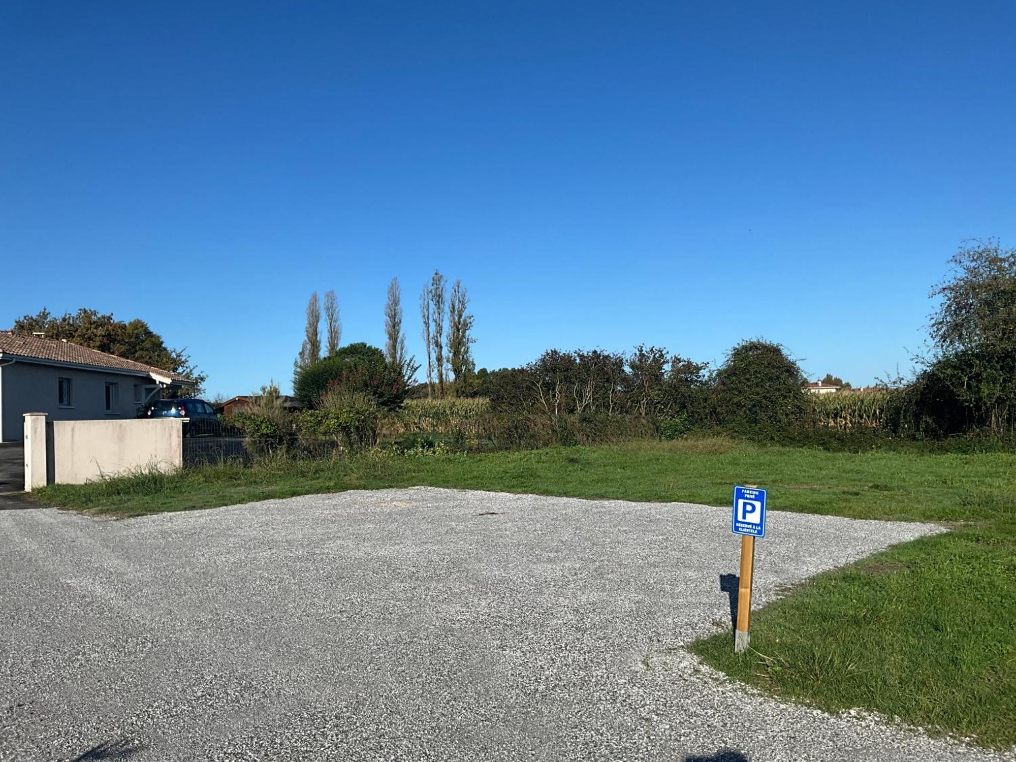Charmant T2, Cl 3 Etoiles, 4 Lits, 4 Personnes Et 1Enfant, Parking Et Terrasse Saint-Sever  Esterno foto